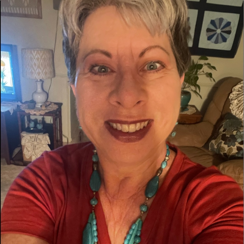 Meet your Posher, Rose